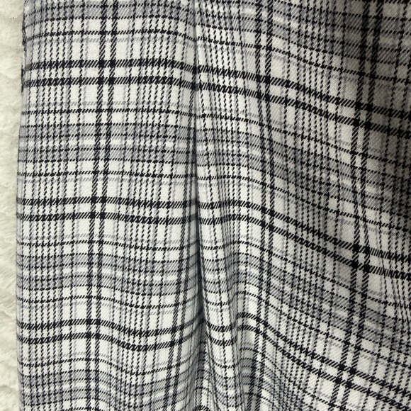 Hollister Gray Plaid Chinos - Picture 6 of 14
